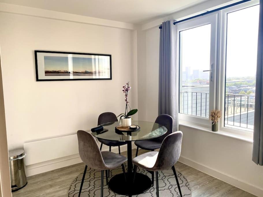 Prime Suite 2 Bedroom Apartment With Rooftop Terrace Manchester Buitenkant foto